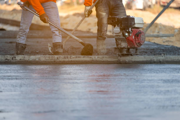Best Affordable Concrete Contractor  in Hazelwood, MO