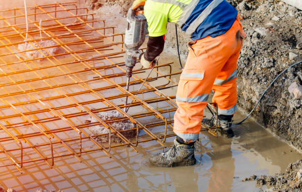 Best Concrete Installation Cost  in Hazelwood, MO